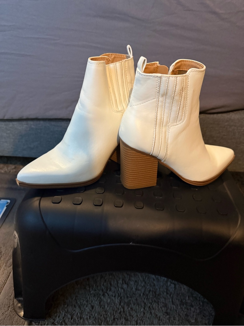 Indigo Cream Leather Block Heel Ankle Boots